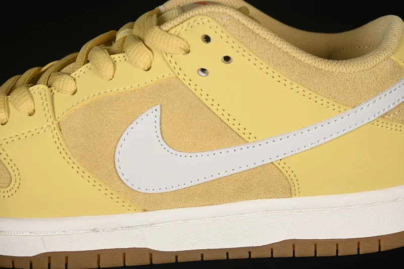 All Categories Nk SB Dunk Series Nk SB Dunk Low Low-top sneakers Nike SB Dunk Low "Saturn Gold" Warm Yang Yellow Low-top casual skateboard shoes FJ1674-700